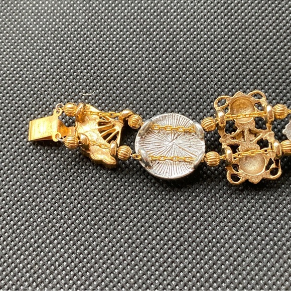 Beautiful Sweet Romance Victorian Style Slide Bracelet Gold Tone 11 Charms - Picture 3 of 8